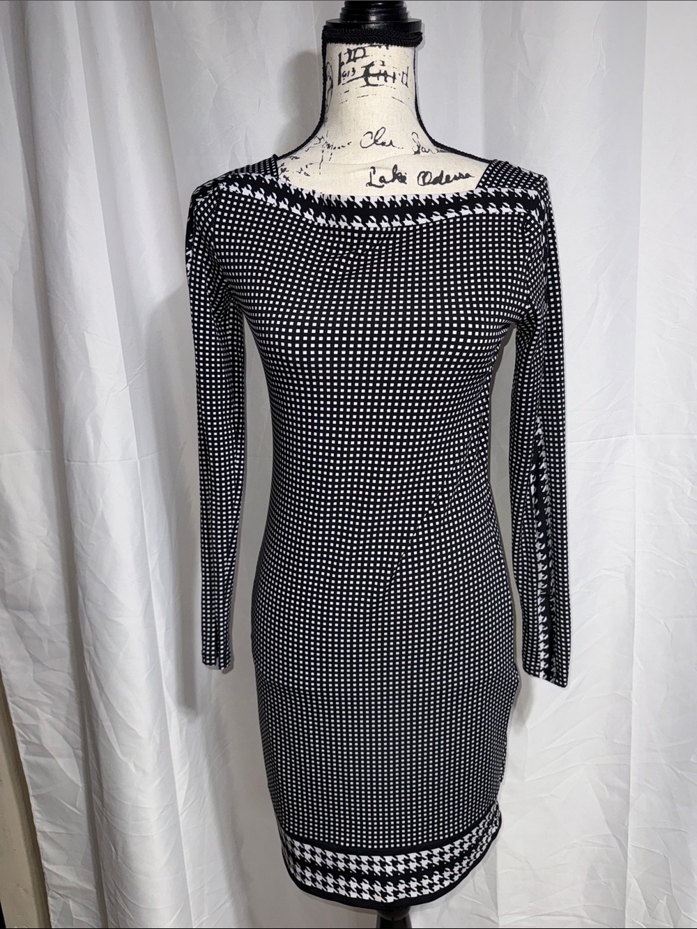 MICHAEL Michael Kors Black and White Houndstooth-Trim Long Sleeve Dress